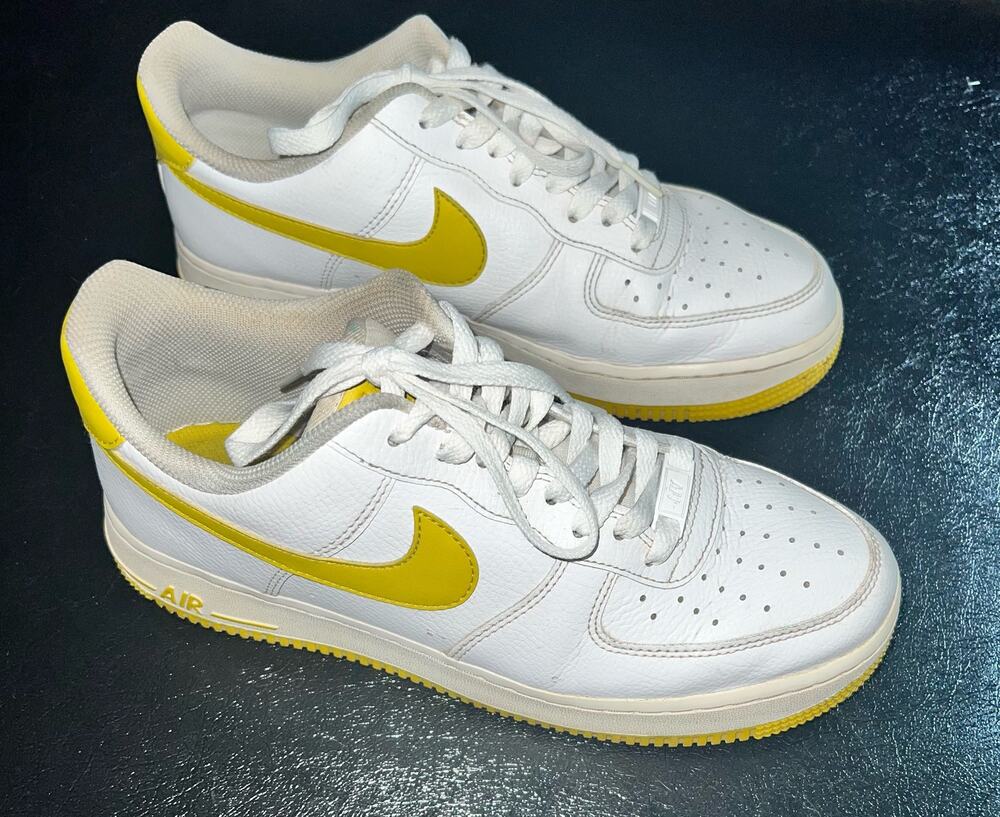 Nike Air Force White and Saturn - size 10